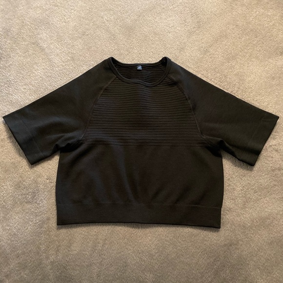 Alphalete Revival Short Sleeve Crop Top XS - Picture 1 of 2